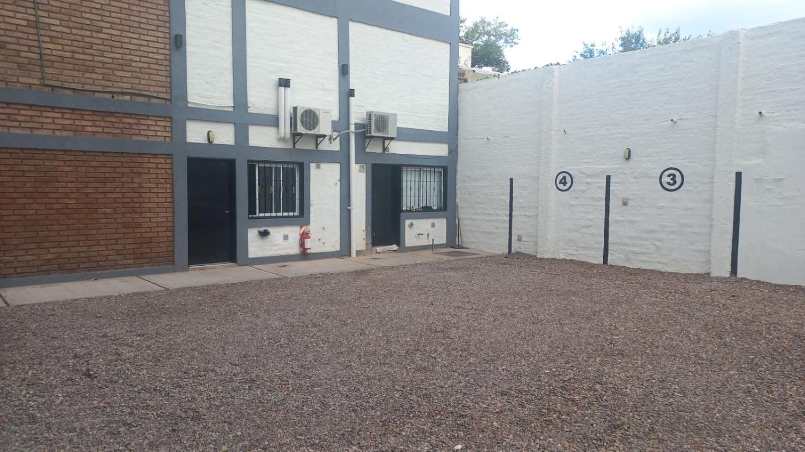 Apartamentos Willy - En Zona Residencial Con Estacionamiento Mendoza Eksteriør billede