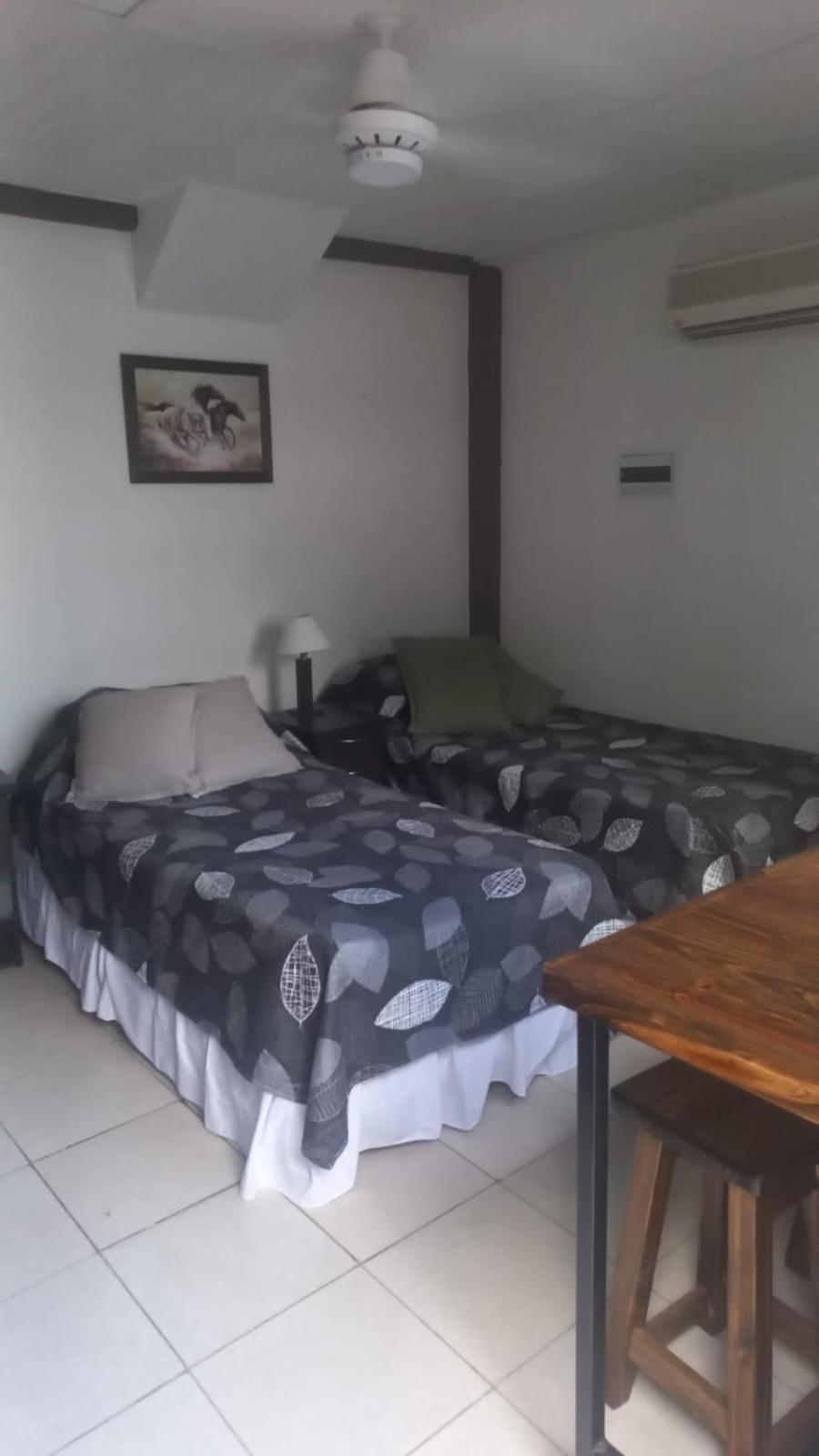 Apartamentos Willy - En Zona Residencial Con Estacionamiento Mendoza Eksteriør billede